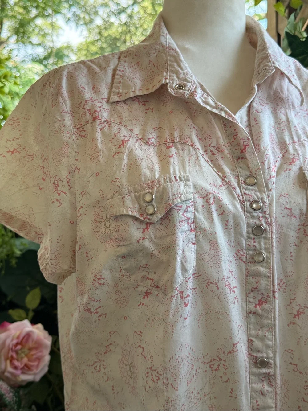 Vintage Cowboy Western Floral Button-Up Short Sleeve Blouse - Picture 7 of 11